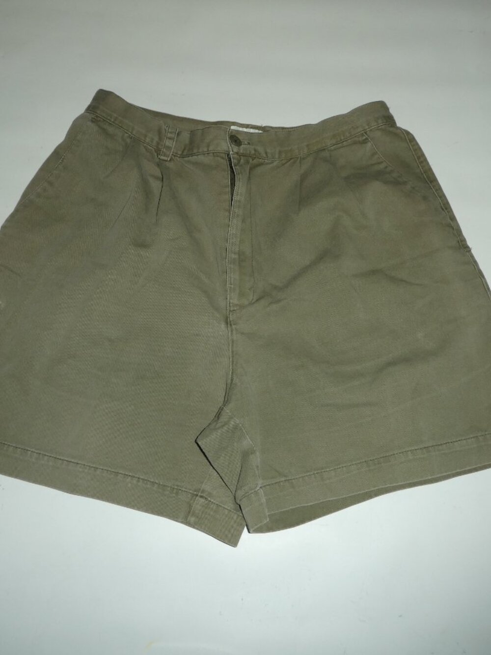 Gap Classic Khaki Shorts - Olive